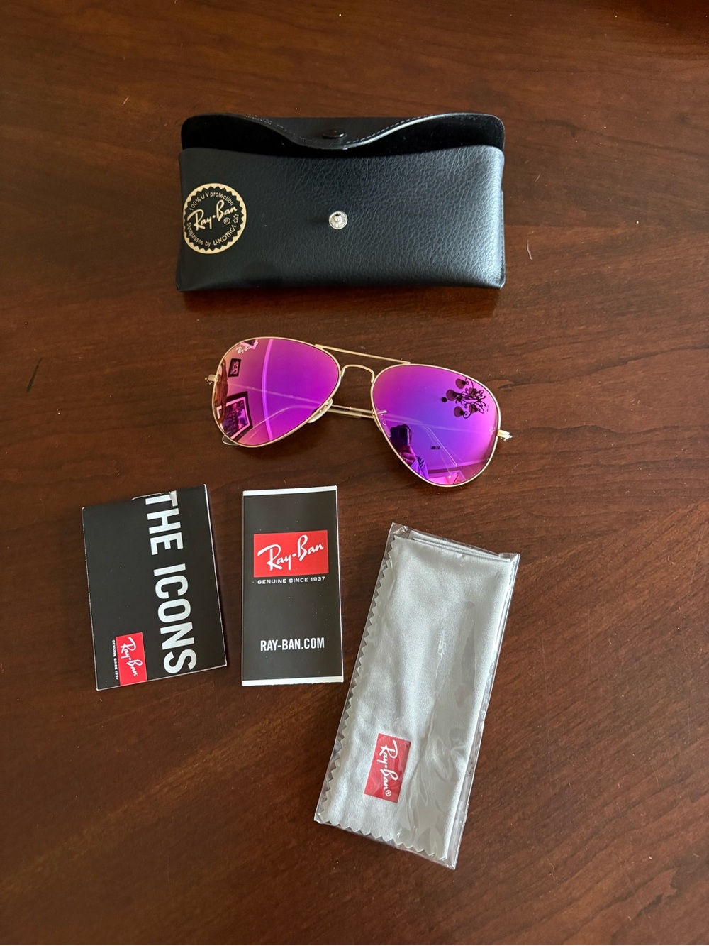 Ray-Ban Women's Gold Frame Aviator Sunglasses with Pink/Purple Mirror Lenses